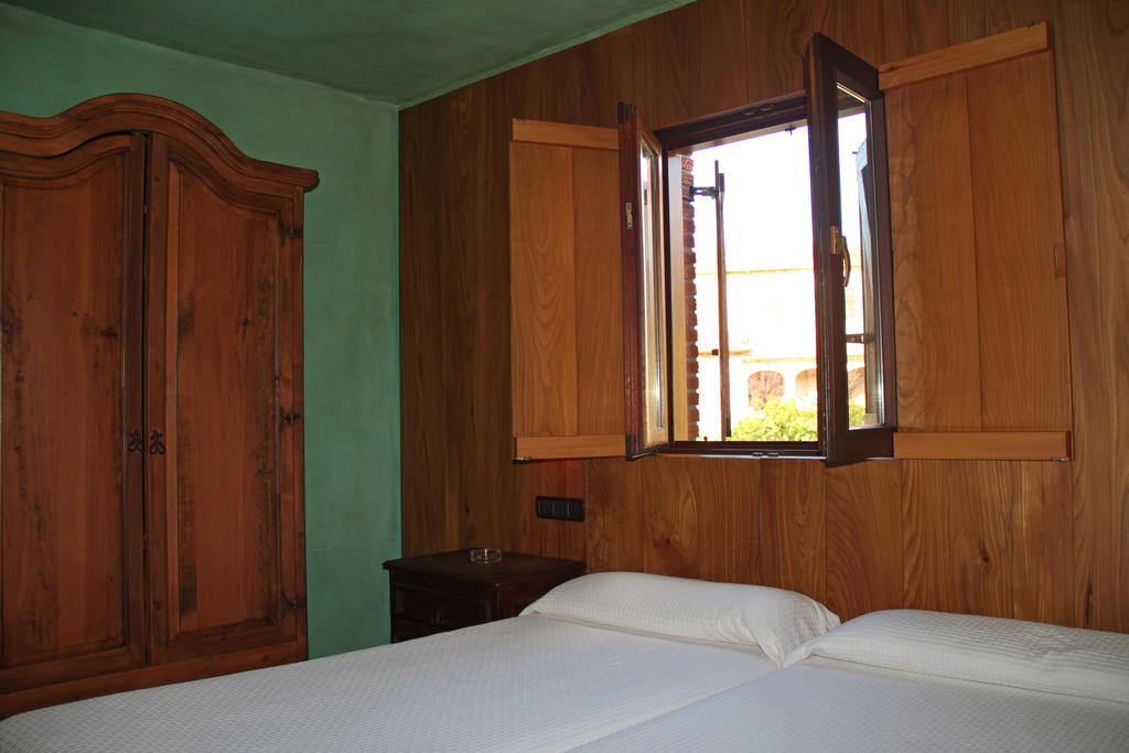 Valle De Villaverde Posada Calera חדר תמונה