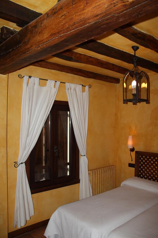 Valle De Villaverde Posada Calera מראה חיצוני תמונה